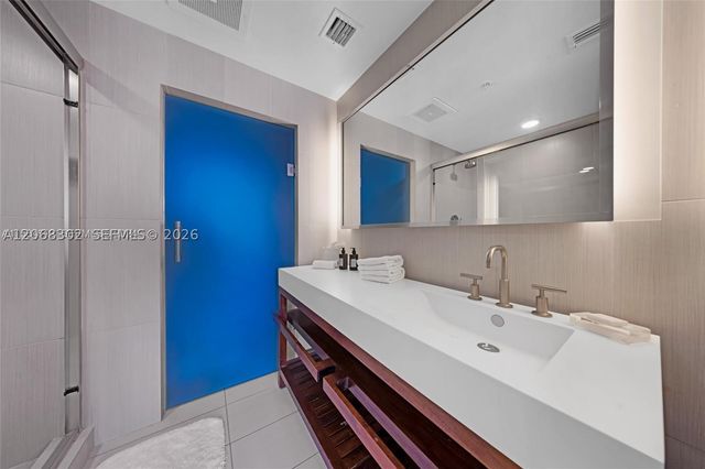 3101 Bayshore Dr 1808, Fort Lauderdale, FL 33304