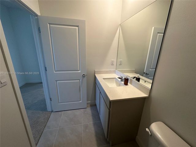 822 SW 11th Ter, Florida City, FL 33034