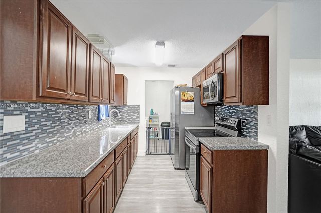 3320 NW 18th Street, Lauderhill, FL 33311