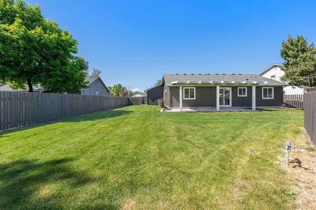 94 S Greenscape Lane, Nampa, ID 83687