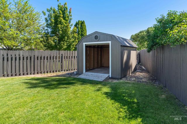 94 S Greenscape Lane, Nampa, ID 83687