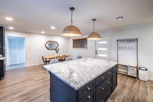 23 Dallas Dr, Houma, LA 70360