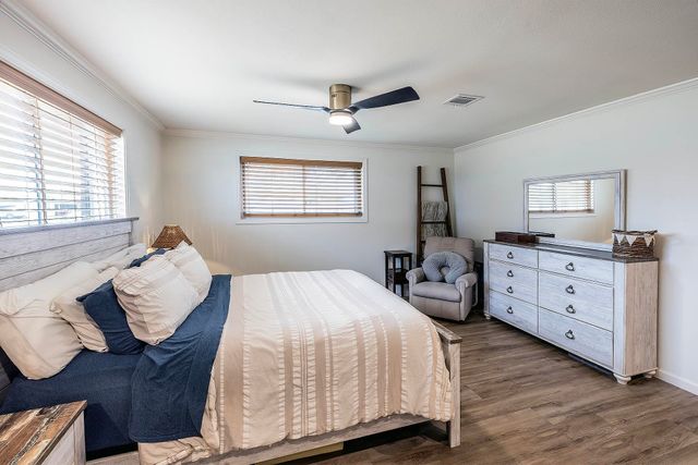 23 Dallas Dr, Houma, LA 70360