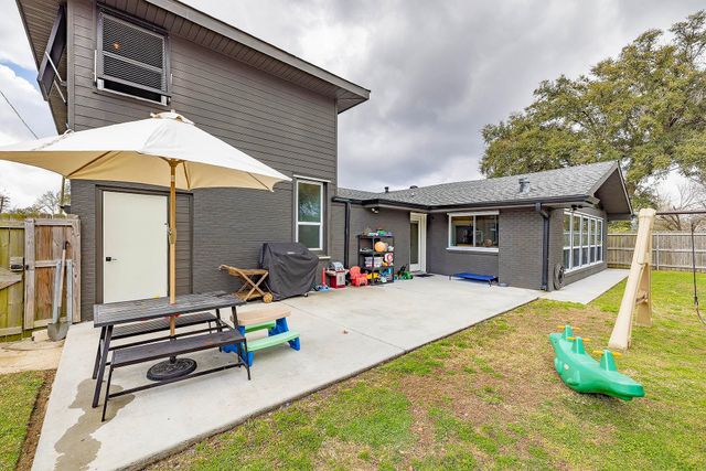 23 Dallas Dr, Houma, LA 70360