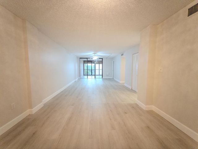2800 N 46th A502, Hollywood, FL 33021