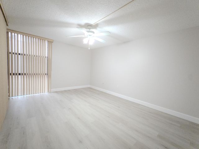2800 N 46th A502, Hollywood, FL 33021