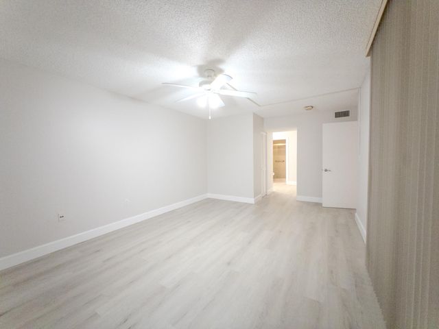 2800 N 46th A502, Hollywood, FL 33021