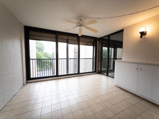 2800 N 46th A502, Hollywood, FL 33021