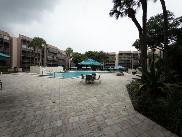 2800 N 46th A502, Hollywood, FL 33021