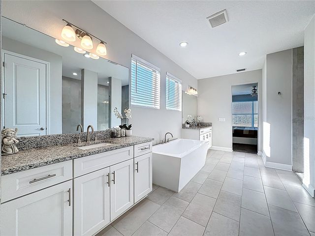 5216 LAKE VENICE DRIVE, Wimauma, FL 33598