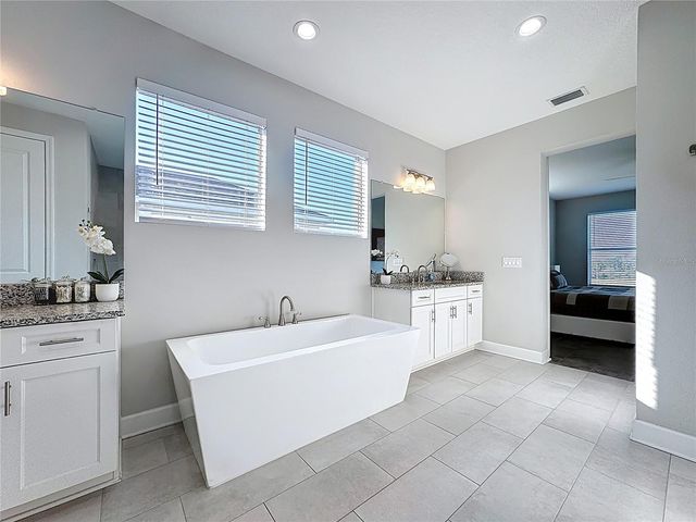 5216 LAKE VENICE DRIVE, Wimauma, FL 33598