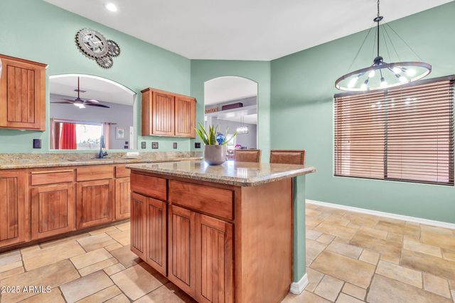 2699 E CLAXTON Road, Gilbert, AZ 85297