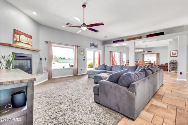 2699 E CLAXTON Road, Gilbert, AZ 85297