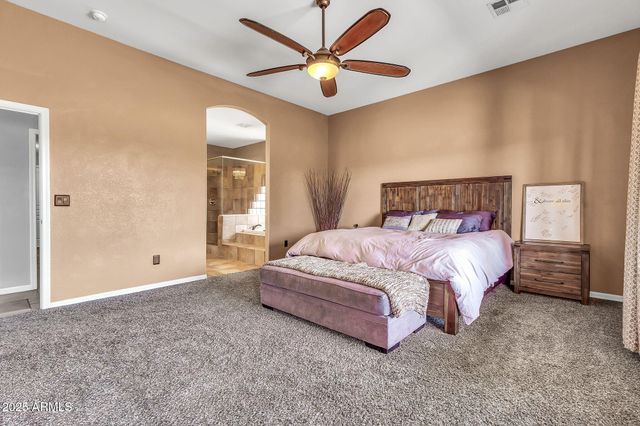 2699 E CLAXTON Road, Gilbert, AZ 85297