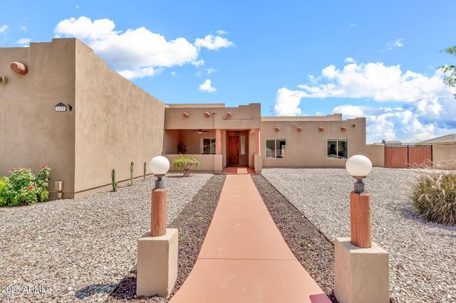 2699 E CLAXTON Road, Gilbert, AZ 85297