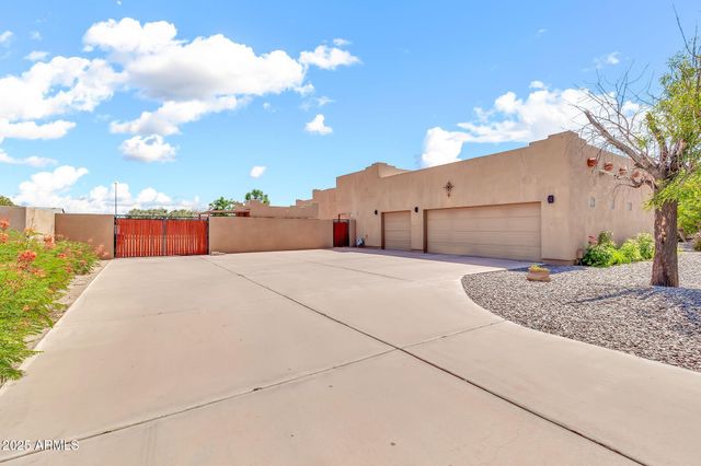 2699 E CLAXTON Road, Gilbert, AZ 85297