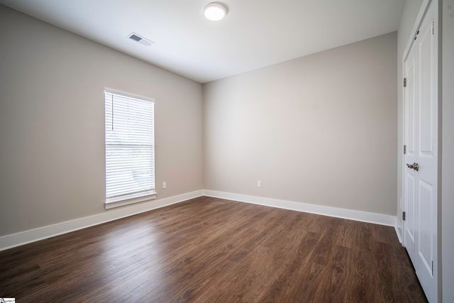 221 Wood River Way, Taylors, SC 29687