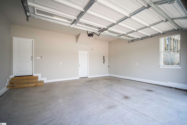 221 Wood River Way, Taylors, SC 29687