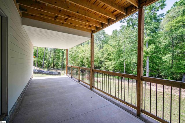 221 Wood River Way, Taylors, SC 29687