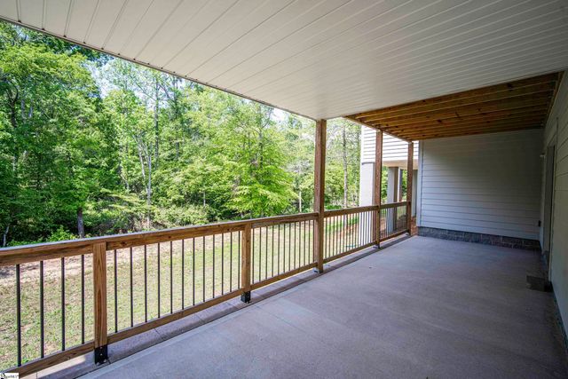221 Wood River Way, Taylors, SC 29687