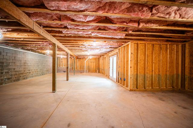 221 Wood River Way, Taylors, SC 29687
