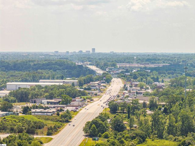 221 Wood River Way, Taylors, SC 29687