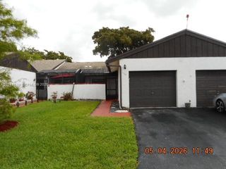 6388 E Pinehurst Cir E C30, Tamarac, FL 33321