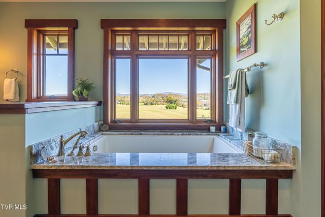 28120 Osceola Road, Abingdon, VA 24211