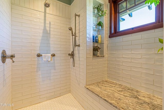 28120 Osceola Road, Abingdon, VA 24211