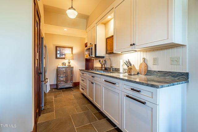 28120 Osceola Road, Abingdon, VA 24211