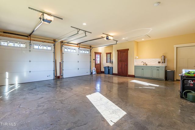 28120 Osceola Road, Abingdon, VA 24211