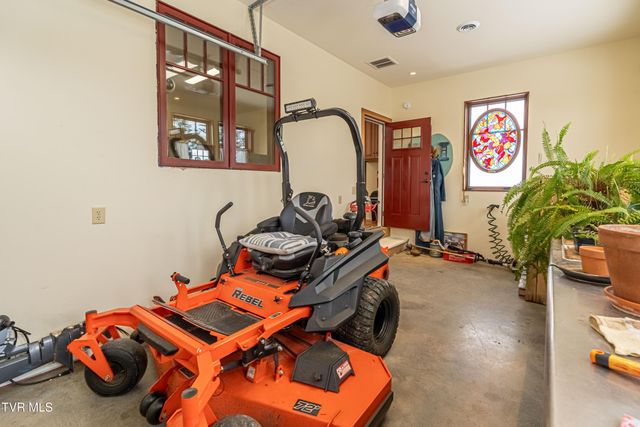 28120 Osceola Road, Abingdon, VA 24211