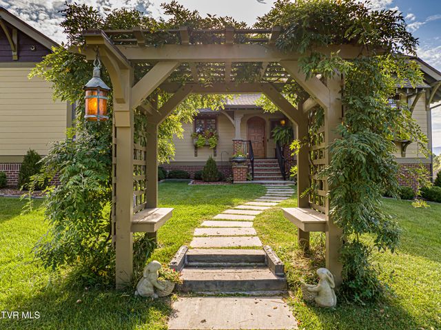 28120 Osceola Road, Abingdon, VA 24211