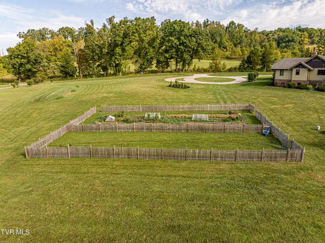 28120 Osceola Road, Abingdon, VA 24211