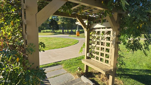 28120 Osceola Road, Abingdon, VA 24211