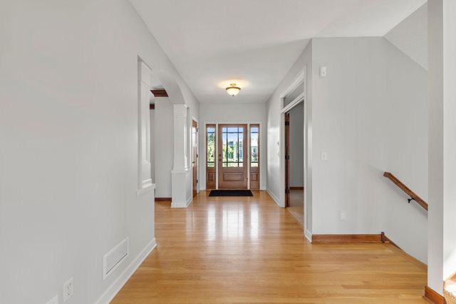 1634 Isabella Parkway, Chaska, MN 55318