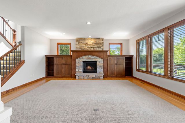 1634 Isabella Parkway, Chaska, MN 55318
