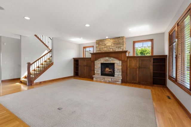 1634 Isabella Parkway, Chaska, MN 55318