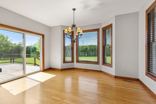 1634 Isabella Parkway, Chaska, MN 55318
