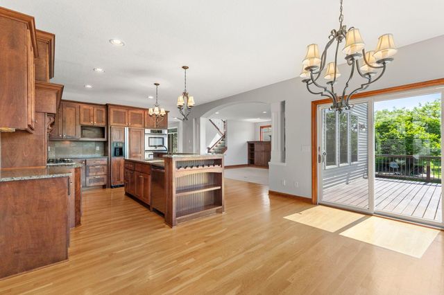 1634 Isabella Parkway, Chaska, MN 55318
