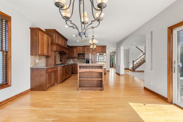 1634 Isabella Parkway, Chaska, MN 55318