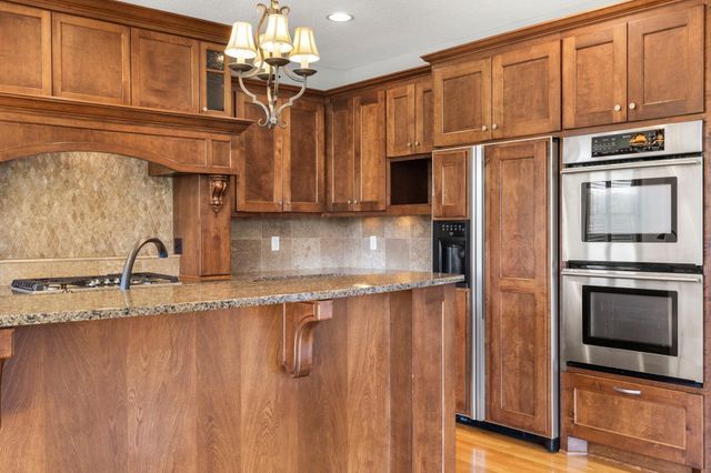 1634 Isabella Parkway, Chaska, MN 55318
