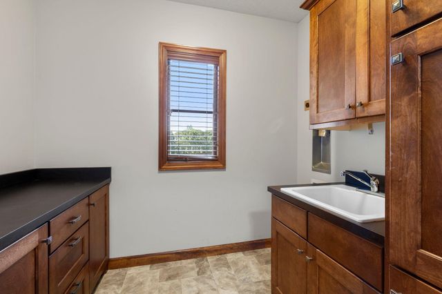1634 Isabella Parkway, Chaska, MN 55318