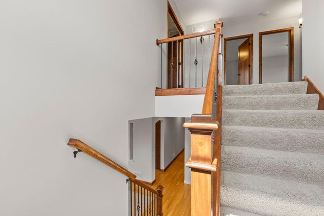 1634 Isabella Parkway, Chaska, MN 55318