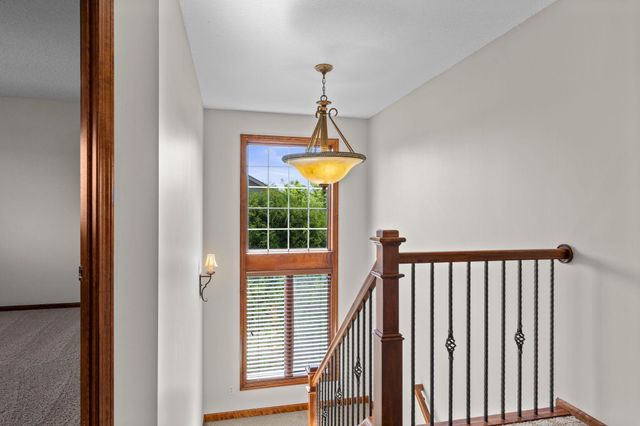 1634 Isabella Parkway, Chaska, MN 55318