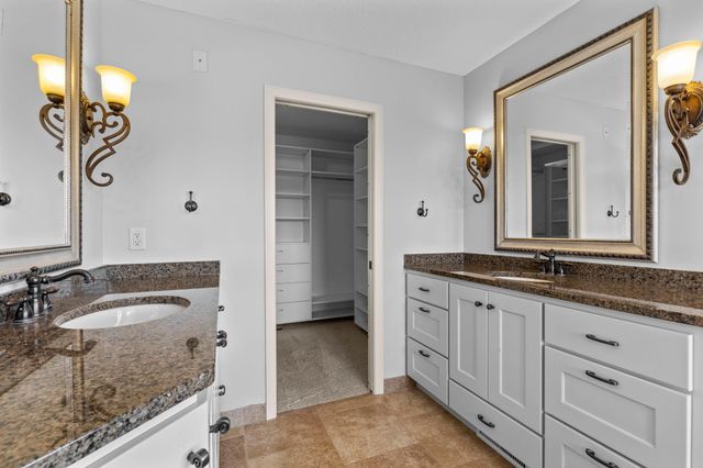 1634 Isabella Parkway, Chaska, MN 55318