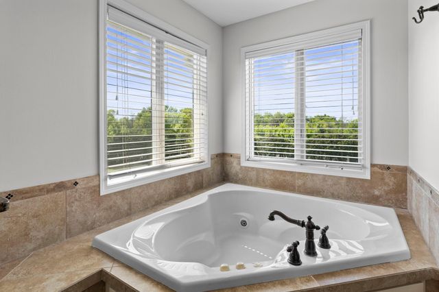 1634 Isabella Parkway, Chaska, MN 55318