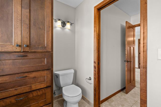 1634 Isabella Parkway, Chaska, MN 55318