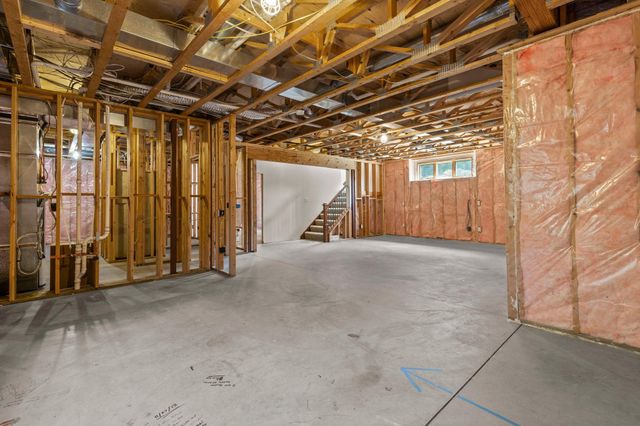 1634 Isabella Parkway, Chaska, MN 55318