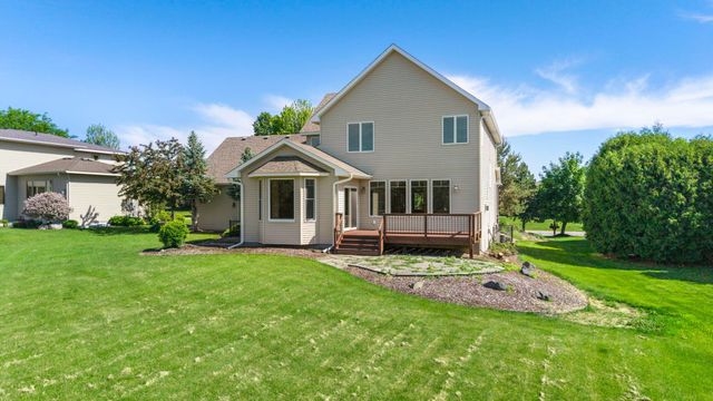1634 Isabella Parkway, Chaska, MN 55318